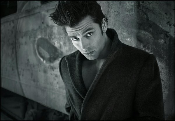 What Are the Latest Fashion Trends to Enhance Your Wardrobe?